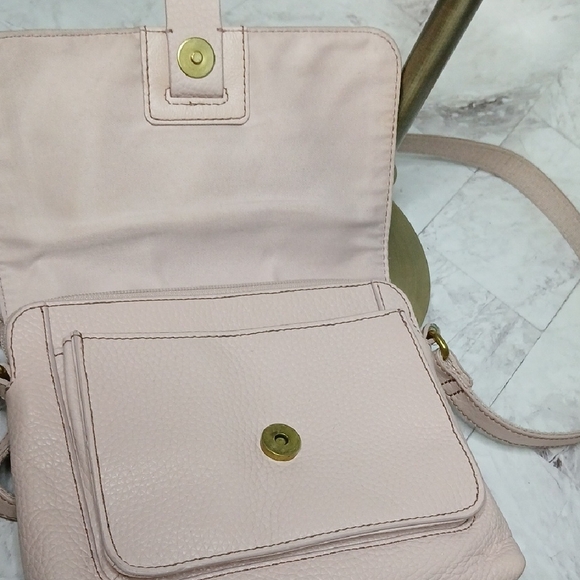 Fossil Blush Leather Crossbody Bag - Picture 3 of 8